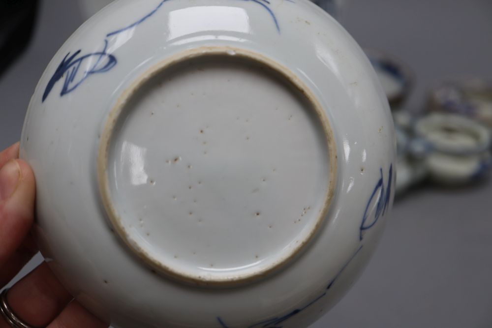 Two Korean water droppers and Chinese blue and white porcelain, 18th / 19th century